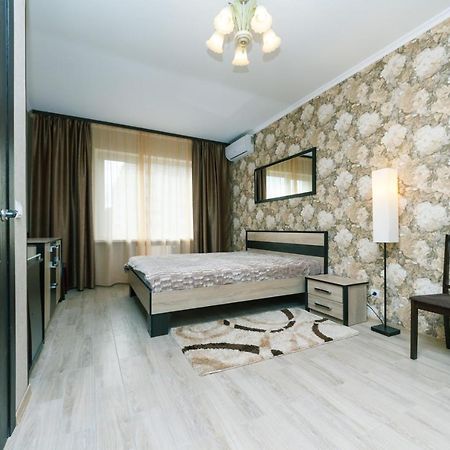 Poznyaky Apartments Patriotika Киев Экстерьер фото