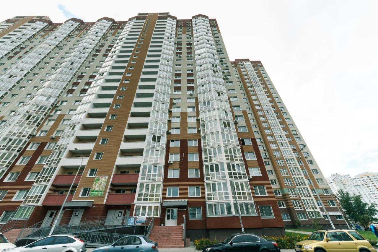 Poznyaky Apartments Patriotika Киев Экстерьер фото