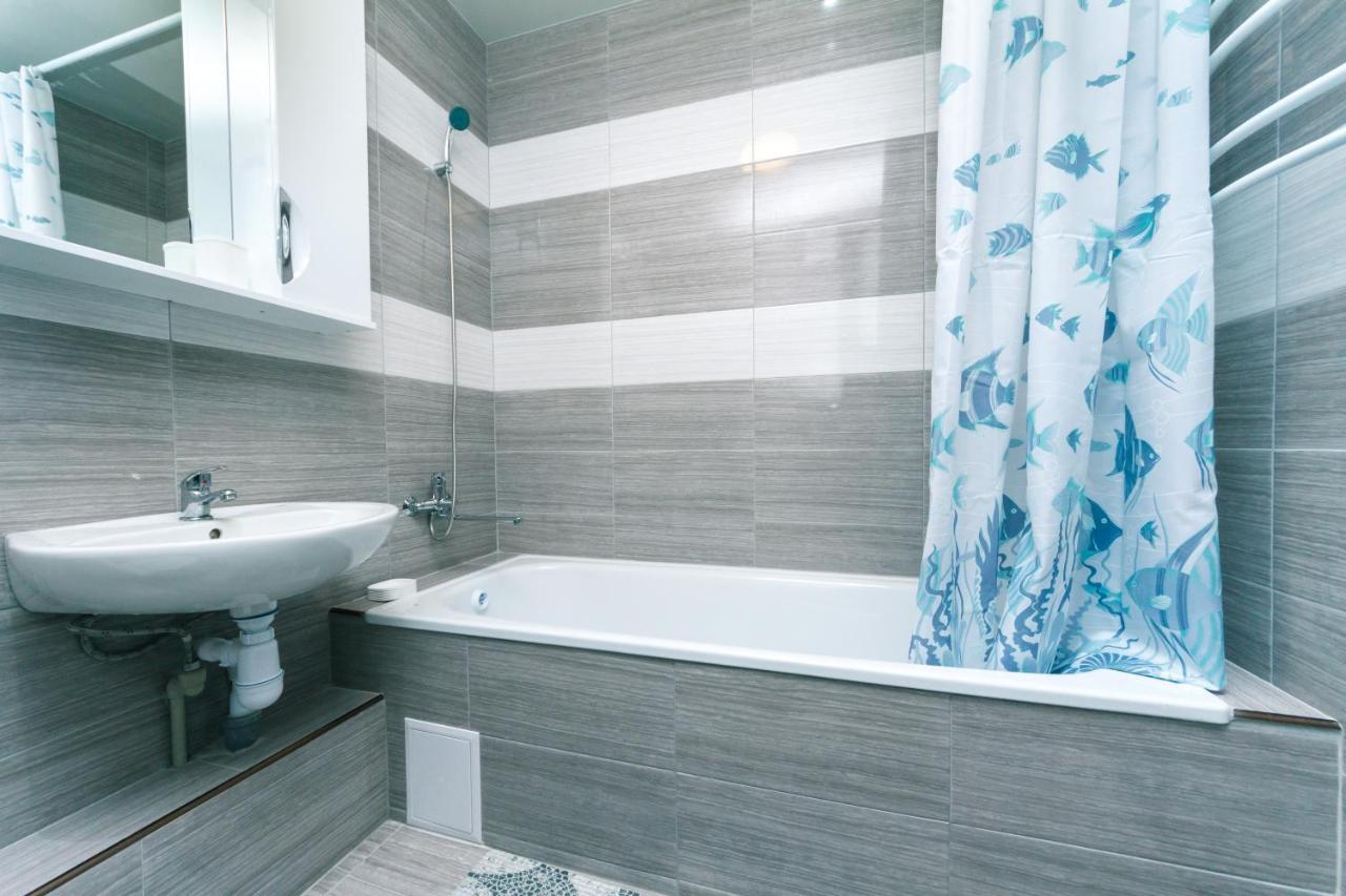 Poznyaky Apartments Patriotika Киев Экстерьер фото
